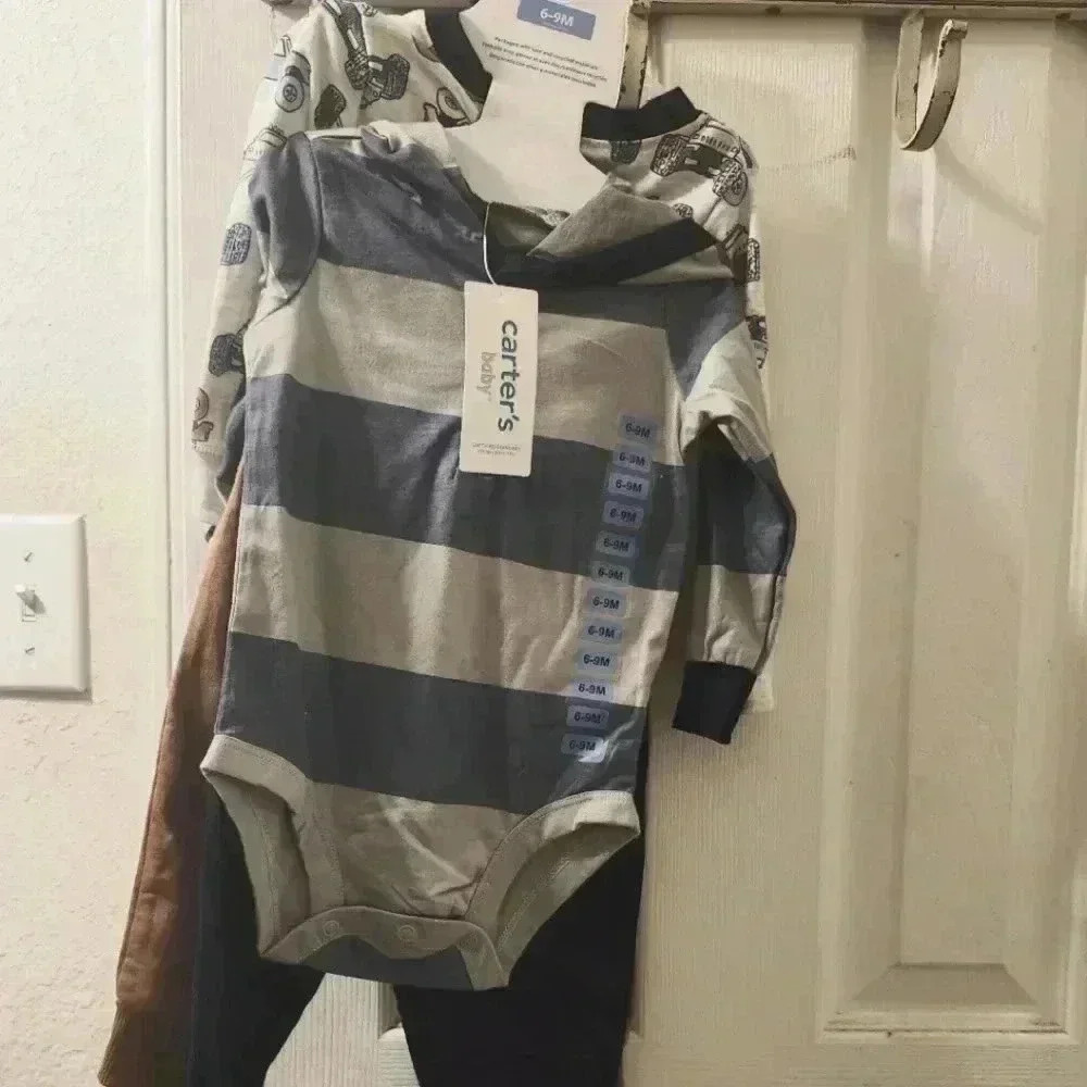 CARTER'S BOYS 6-9 MONTHS